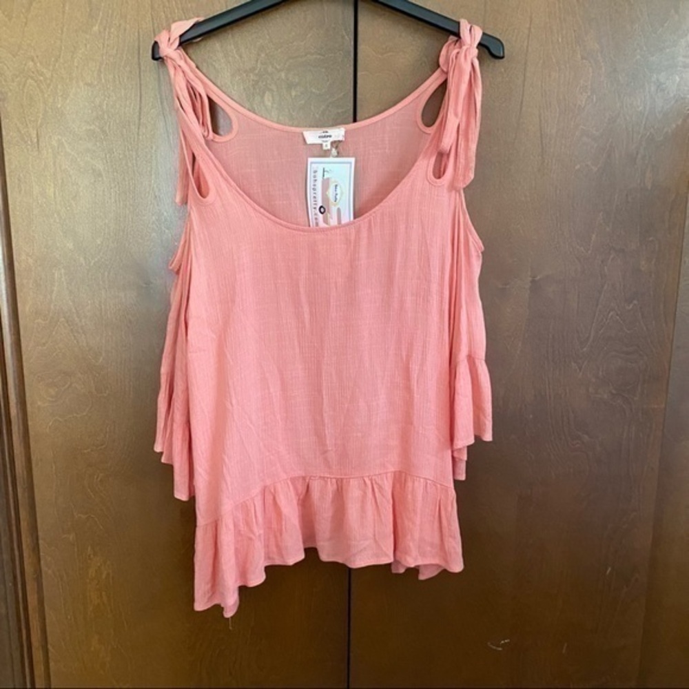 Entro Boho Pretty Cold Shoulder Top NWT Small❤️